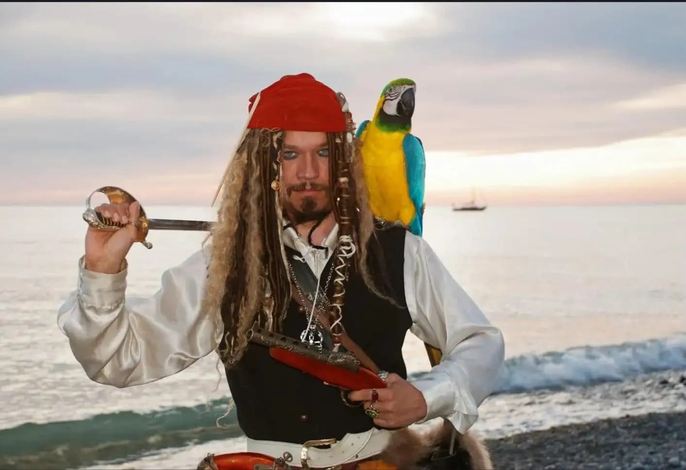 Alanya: Pirate- Party Boat Tour with Lunch & Drinks