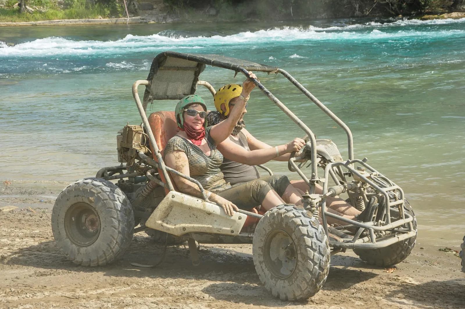 A buggy vehicle driving through muddy terrain in the Taurus Mountains